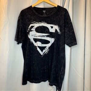 Superman Paint Smear Symbol‎ Acid Wash T-Shirt Men’s Size XL NWOT 100% Cotton
